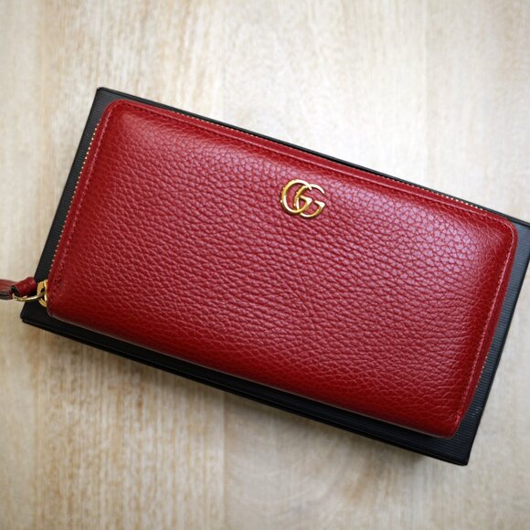 GUCCI Red GG Marmont zip around wallet (all inclusive) - Picture 1 of 16